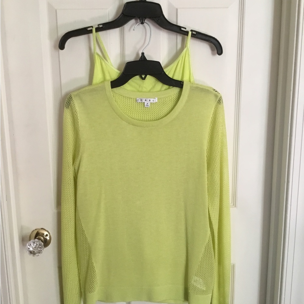 Cabi Lime Split Back Long Sleeve Pullover And Cam… - image 1